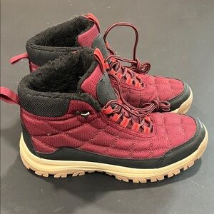 Women's Winter Boots - Red and Black